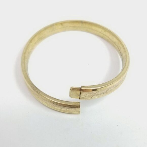 Vintage Gold Tone Bangle Bracelet with Scroll Leaf Pattern, Made in West Germany - Picture 2 of 8